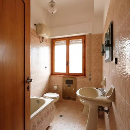 Torvajanica Appartament Two Apartmán *